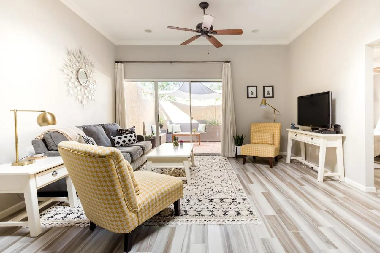 Дом отдыха Central Phoenix Townhome